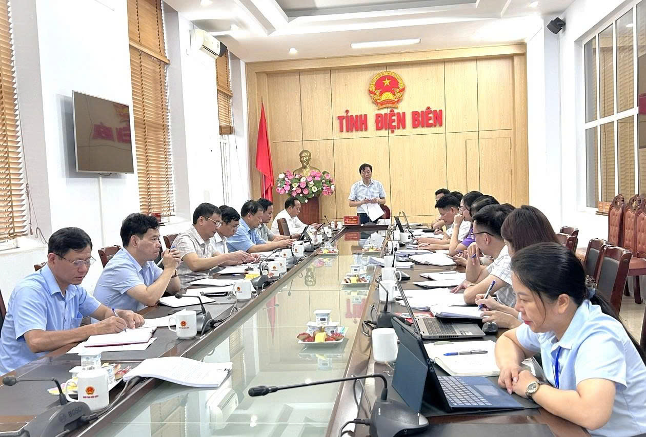 hop-BCH-Dang-bo-UBND-tinh.jpg