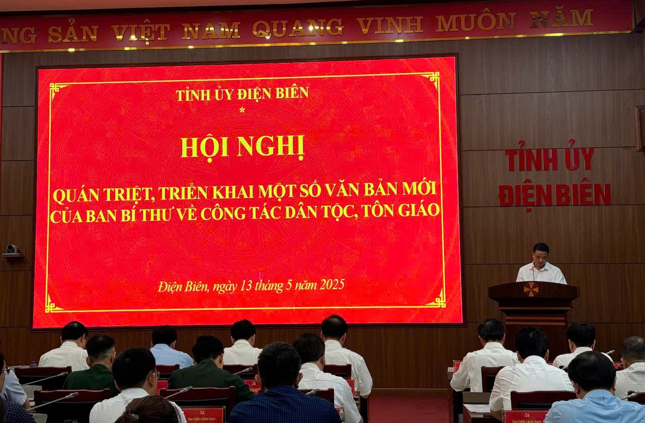Quang-c-nh-H-i-ngh-13-5-2025HN.jpg