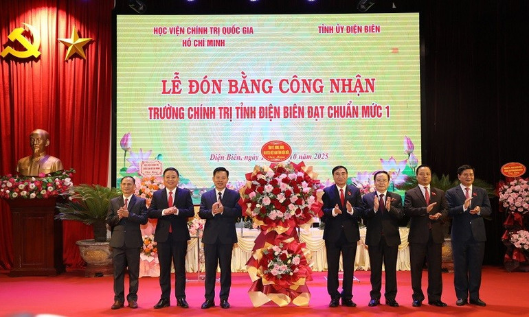 lanh-dao-tinh-tang-hoa-14-10.jpg