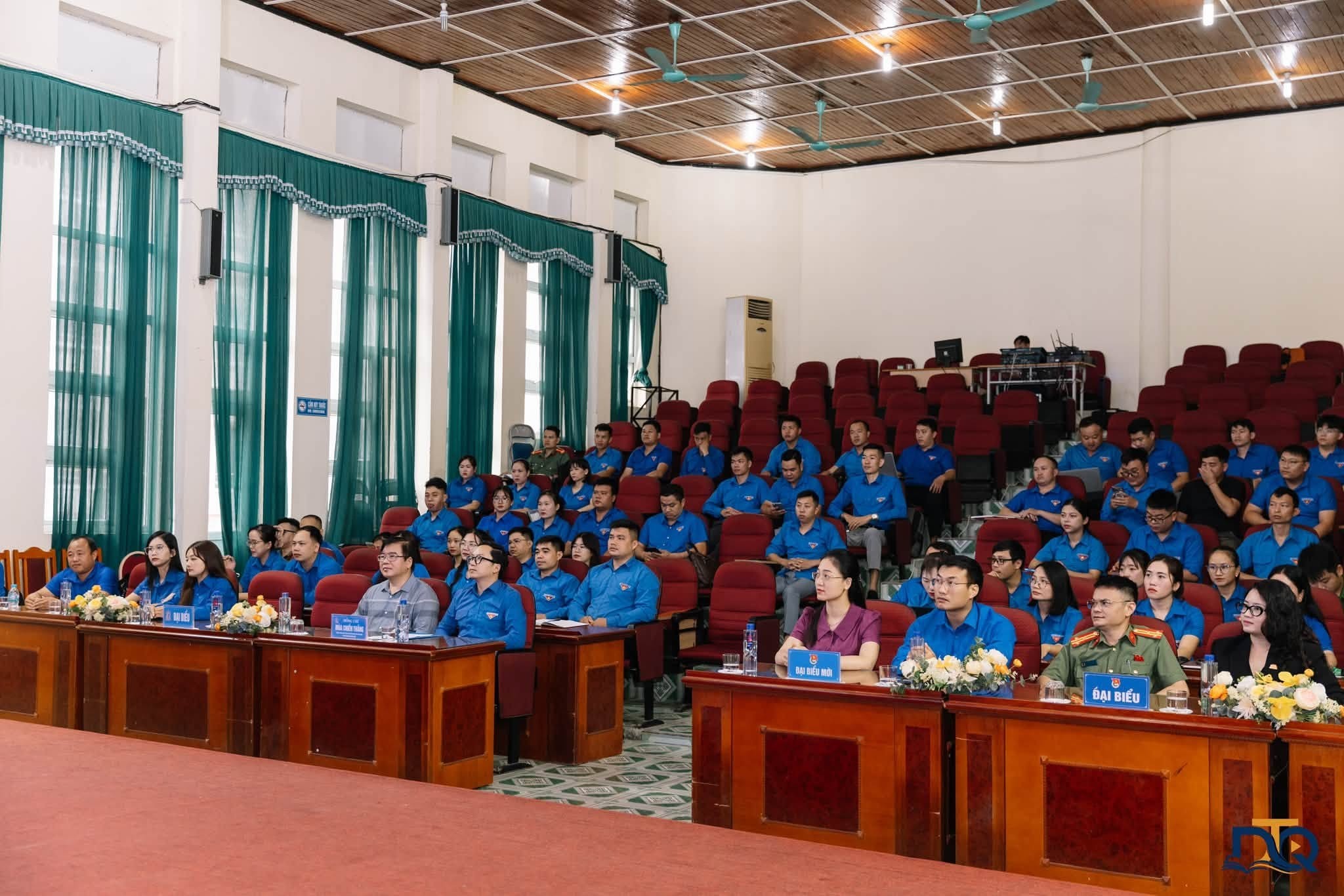 11-TN.jpg