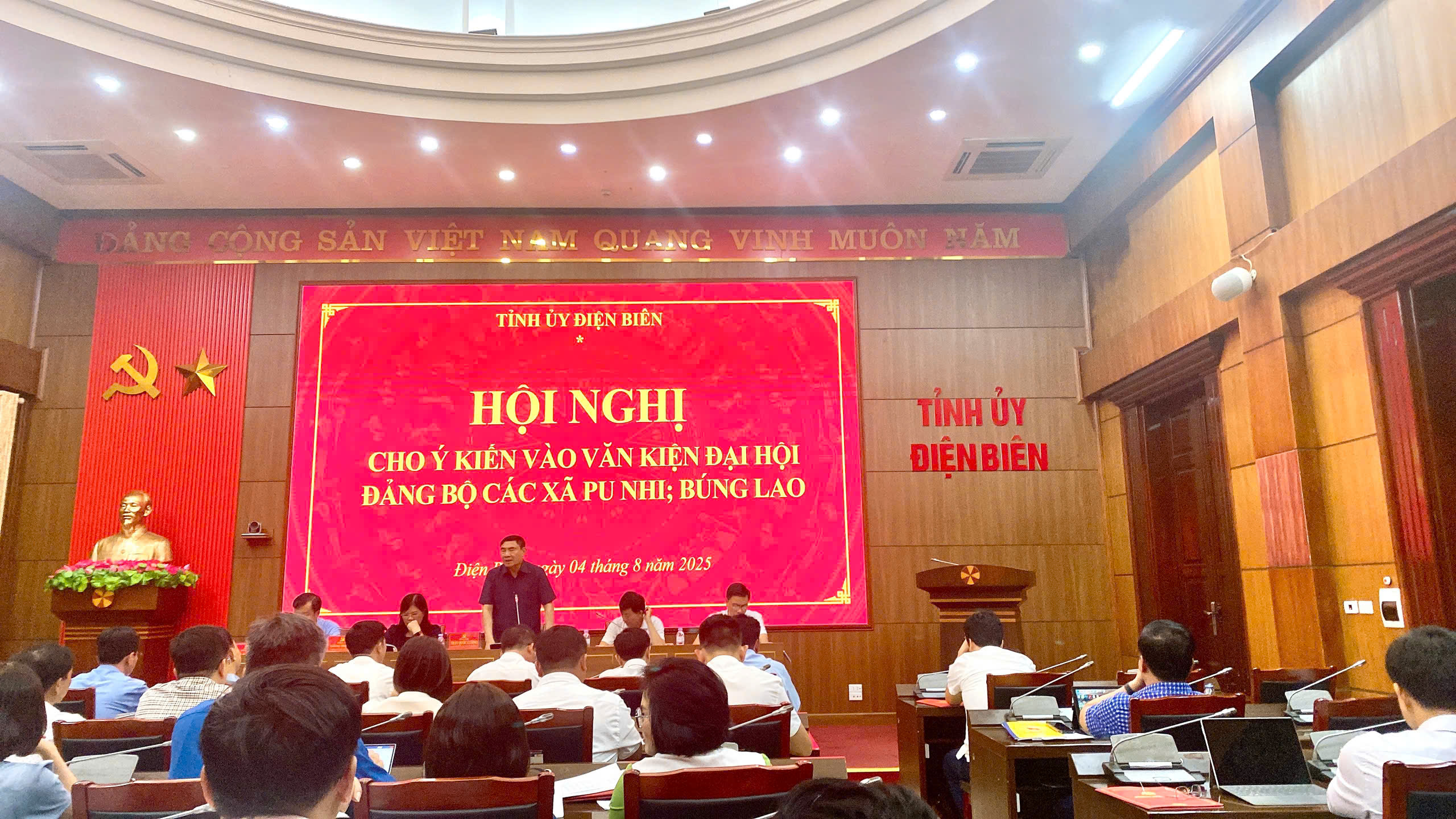 -ng-ch-B-th-T-nh-y-cho-ki-n-t-i-H-i-ngh-dd.jpg